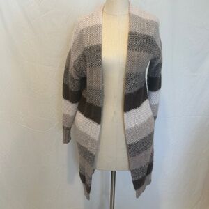 Magaschoni long sweater with pockets. Size small